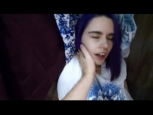 ❤️ Atradu savu māsu skapī un palīdzēju viņai beigt. Kaltais porno pie lv.pornovore.ru